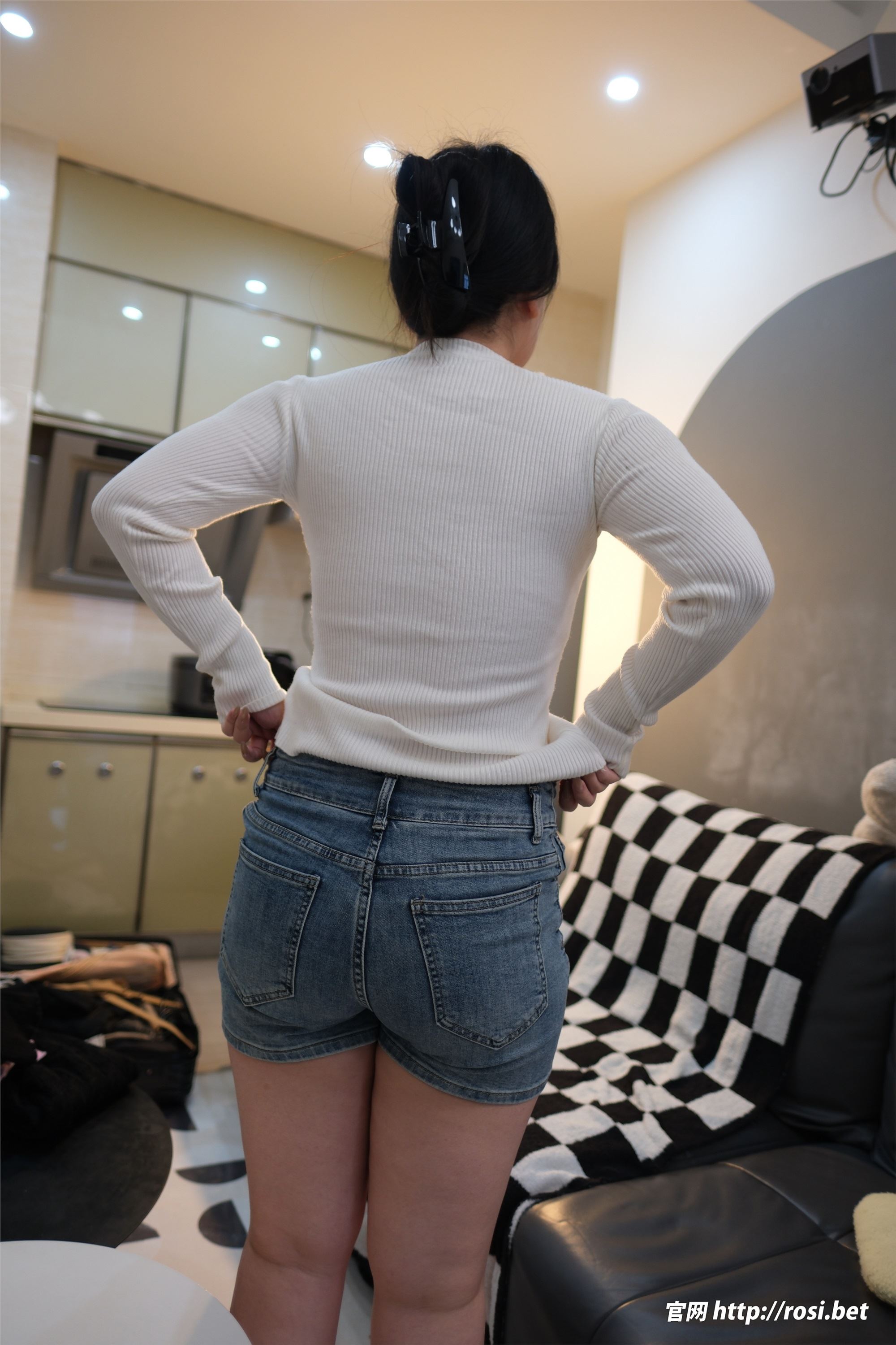 ROSI写真 2025.10.18 NO.5066